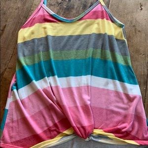 Striped twist tank